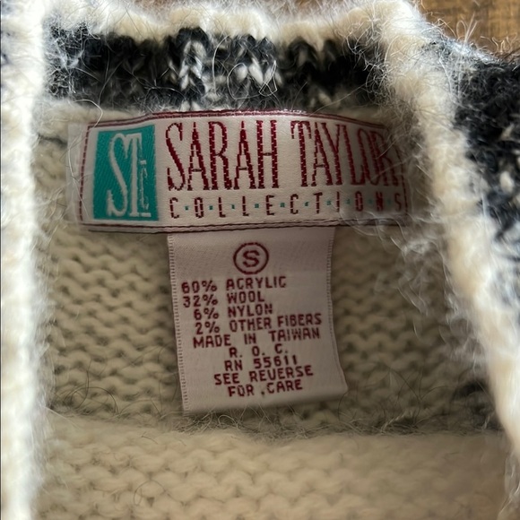 Chunky Knit Black and Gray Crew Neck Sweater - Picture 2 of 6